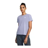 Remera deportiva Under Armour color lila, de corte clásico, manga corta y cuello redondo.
