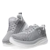 Championes negros de tela con suela blanca y cordones negros.