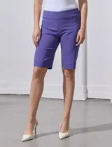 Bermuda color lila de gabardina elastizada, marca Zac & Rachel.