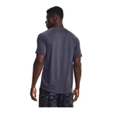 Remera de entrenamiento de manga corta, color azul marino, con tecnología que permite la transpiración y comodidad.