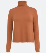 Polera de punto color verde claro, de manga larga y cuello alto.