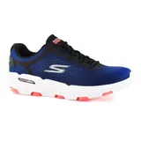 Championes de running Skechers Go Run 7.0, color azul con detalles en negro y blanco. Cuentan con capellada de malla técnica, plantilla Air-Cooled Goga Mat, tecnología Hyper Pillar y amortiguación ULTRA GO.