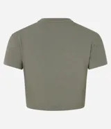 Blusa corta color verde militar, de rib de algodón, con cuello redondo, mangas cortas y estampado frontal con la frase "sensitive content inside".