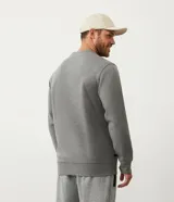 Buzo deportivo marrón de poliéster con cuello redondo y mangas largas.