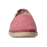 Alpargatas color ocre con suela de yute y goma.