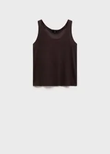 Musculosa blanca de lino con cuello redondo y tirantes anchos.