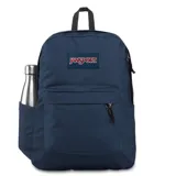 Mochila Jansport azul marino con logo bordado en rojo y blanco. Cuenta con un compartimento principal, un bolsillo frontal con organizador, un bolsillo lateral para botella de agua y una funda interna acolchada para laptop de 15 pulgadas.