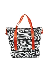 Bolso tipo tote negro con base rígida, doble asa corta azul y cierre superior con cremallera.