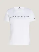 Remera blanca de algodón con cuello redondo y logo de Tommy Hilfiger estampado en el pecho.