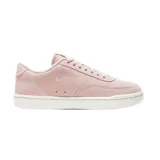Zapatillas urbanas Nike Court Vintage Premium, color rosa claro con logo bordado en el lateral y suela blanca.