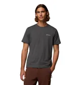 Remera Columbia gris de manga corta con logo de la marca en el pecho.