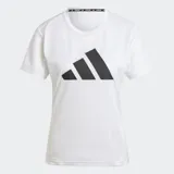 Remera deportiva Adidas Run It Tee de manga corta y cuello redondo, color blanco, con un gran logo de tres barras negras en el frente. Confeccionada en poliéster reciclado con tecnología AEROREADY.
