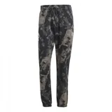 Pantalón largo de jogging Adidas Originals para hombre, con estampado tie-dye en tonos grises y negros, cintura elástica ajustable con cordón, bolsillos laterales y logo "Adidas Originals Mellow Sports Club" estampado en blanco en la pierna izquierda.
