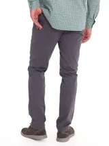 Pantalón de hombre RKF modelo Turin, estilo chino, color gris, corte moderno, tiro medio, con tecnología Natural Flex.