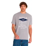 Remera gris de manga corta con estampa frontal del logo de Caterpillar y texto en color blanco.