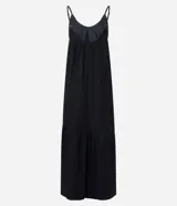 Vestido midi negro de viscosa y lino, con breteles finos, escote redondo con pliegues y corte en el bajo.
