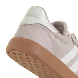 Championes Adidas Breaknet Sleek, color rosa claro con las tres tiras laterales blancas y suela marrón.