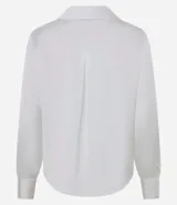 Camisa de satén color verde oliva, de manga larga con puños abotonados y cuello inglés.