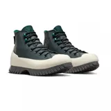 Championes Converse Chuck Taylor All Star Lugged 2.0, color verde oscuro con detalles en verde claro y suela de goma color crema y negro.