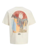 Camiseta color crema de manga corta y cuello redondo con estampado abstracto en la espalda.