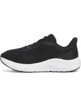 Championes Under Armour Charged Pursuit 4, color verde agua con detalles en gris claro y logo en blanco. Capellada de malla ligera y transpirable, entresuela con amortiguación Charged Cushioning® y suela de goma resistente.