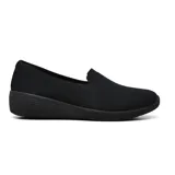Zapato casual negro, con diseño ligero y plantilla Air-Cooled Memory Foam para mayor confort y soporte.