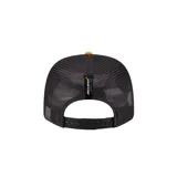 Gorro de visera curva New Era, modelo 9SEVENTY, color naranja con paneles traseros de malla negra, logo de McLaren bordado en el frente y número 81 bordado en la visera.