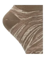 Calcetines cortos grises con estampado de cebra en tonos grises y negros.