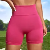 Short de talle alto, color fucsia, con diseño de frunce en la parte trasera.