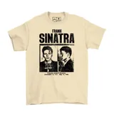 Remera color crema con estampado de Frank Sinatra en blanco y negro.