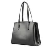 Cartera tipo shopper negra de cuero sintético con asas fijas, cierre principal con cremallera y broche. Incluye tres compartimentos y bolsillos internos, uno con cierre.