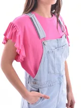 Enterito corto de jean celeste con breteles regulables y terminación desflecada.