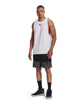 Musculosa deportiva Under Armour Zone color celeste con logo blanco en el pecho.