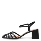 Sandalias de cuero color marrón caramelo, con taco cuadrado, tiras entrecruzadas y pulsera con hebilla.