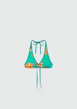 Top de bikini con estampado floral en tonos naranja y amarillo sobre fondo celeste, con forro interior, cierre de lazo en cuello y espalda, diseño de triángulo y anilla decorativa.