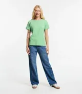 Blusa básica de algodón color tostado, de manga corta con dobladillo y nudo frontal.