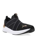 Championes Puma Softride Harli Slip On, color negro con detalles dorados y suela blanca.