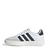 Championes Adidas Barreda blancos con detalles en negro y gris.