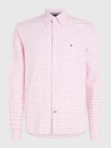 Camisa de algodón Oxford con motivo de cuadros Vichy rosas y blancos, corte regular, cuello con botones, puños con botones y logo de Tommy Hilfiger bordado en el pecho.
