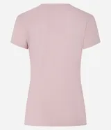 Remera deportiva rosada de microfibra con cuello redondo y mangas cortas. Estampado frontal con un jaguar y la frase "Need of Movement to Live".