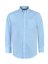 Camisa de hombre RKF, modelo WF PB, de manga larga con diseño a cuadros celestes y blancos. Tiene cuello abotonado, bolsillo en el pecho con logo bordado y tecnología wrinkle-free.