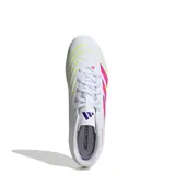Championes de fútbol Adidas Predator Club FG/MG, unisex, color blanco con detalles en rosado y amarillo lima.