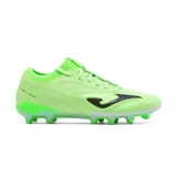 Championes de fútbol Joma Evolution 2511, color verde lima con detalles en negro. Fabricados en piel sintética con sistema Sock para mejor ajuste y contrafuerte EXO Counter para mayor estabilidad. Suela de fibra sintética para césped.