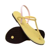 Ojotas Havaianas You Paraty FC color beige con tira trasera rosa.