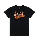 Remera negra Thrasher con estampado de un personaje con anteojos y llamas.