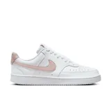 Zapatillas bajas color blanco con detalles en tono rosa, diseño clásico y suela de goma.
