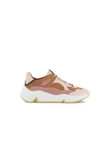 Zapatillas urbanas Ecco Chunky Sneaker, con capellada en cuero color beige, marrón y rosa. Suela chunky blanca con detalles en amarillo.