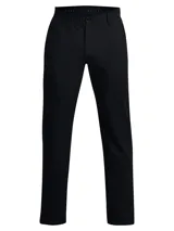 Pantalón de golf negro Under Armour Drive, con corte recto, bolsillos laterales y traseros, y cinturón negro con hebilla metálica.