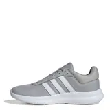Championes Adidas Lite Racer 4.0, color gris con tres franjas blancas laterales y suela blanca con tecnología Cloudfoam.