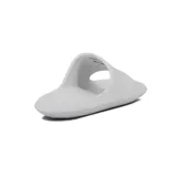 Chinelas Diadora Sulu blancas con logo negro.